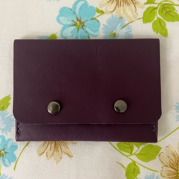 Handmade Genuine Leather Wallet - Picture 2 of 5